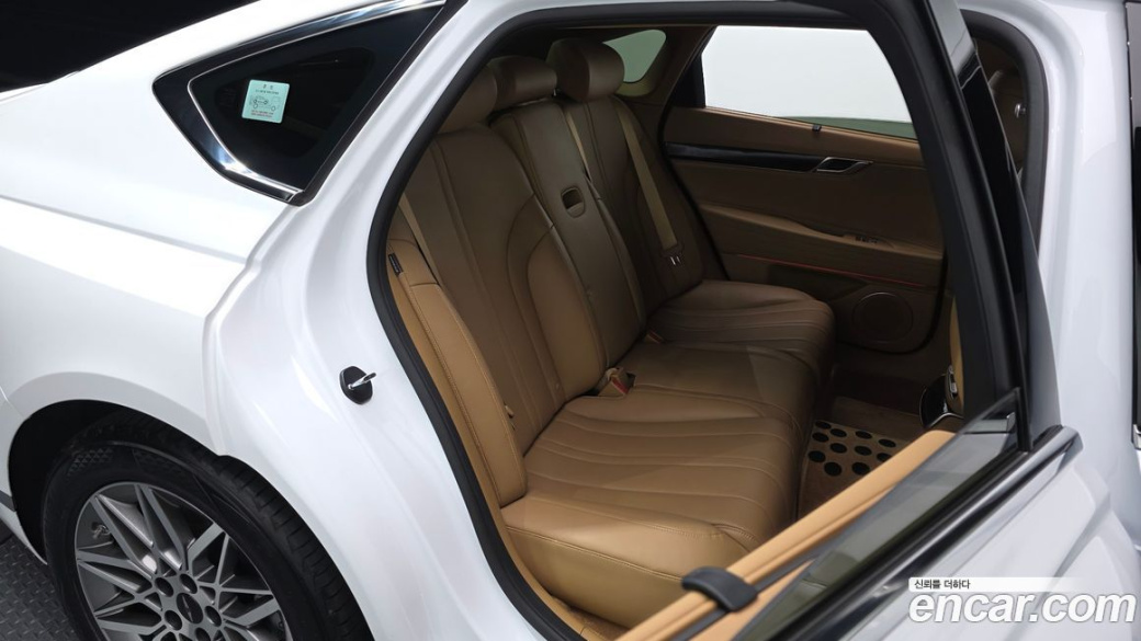 Genesis G80 Gasoline 2.5 Turbo AWD, 2025