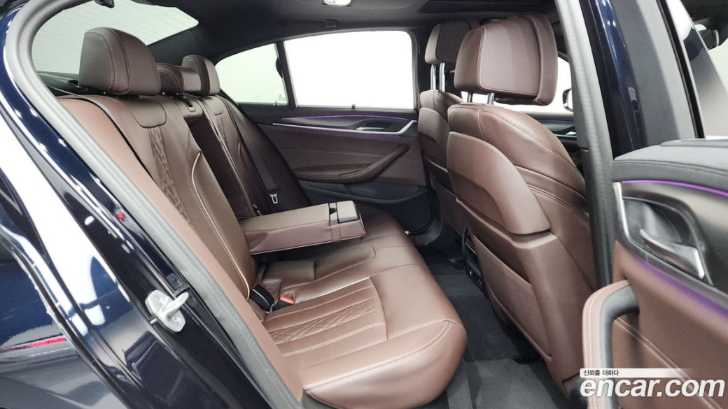 BMW 5-Series 523d M Sport, 2023