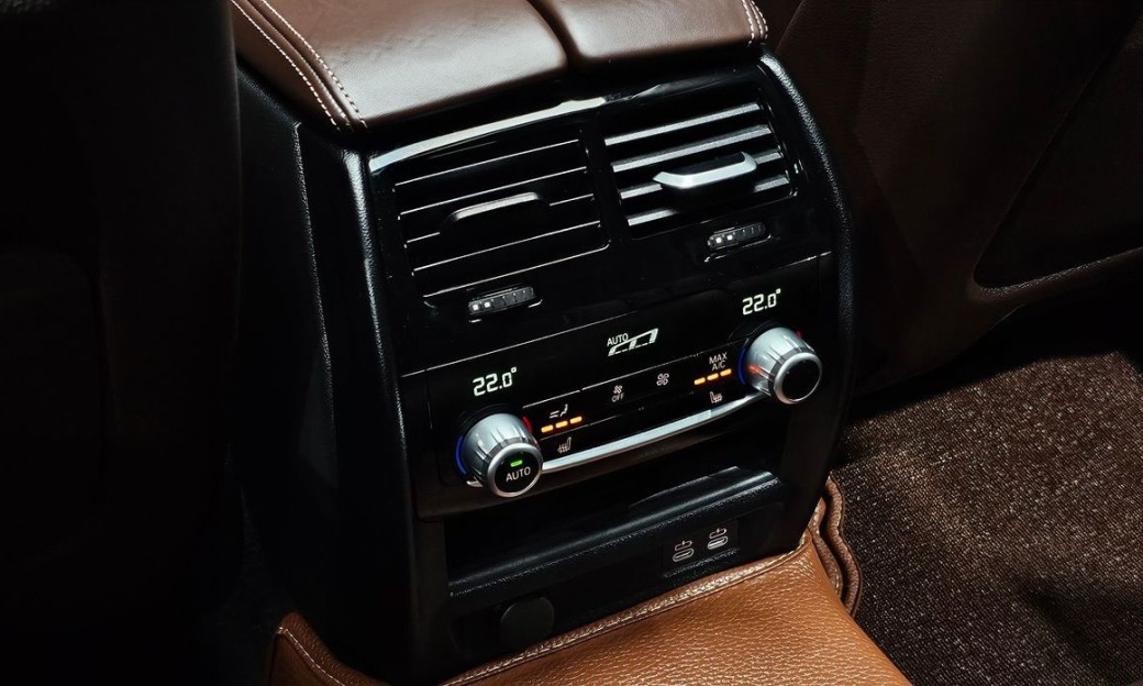 BMW 5-Series 530i M Sport Package, 2023
