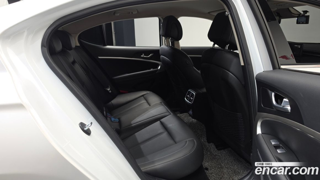 Genesis G70 Gasoline 2.5T 4WD, 2024