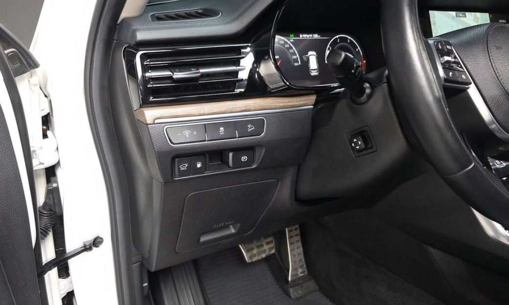 Kia Mohave Diesel 3.0 4WD 5-Seater, 2022