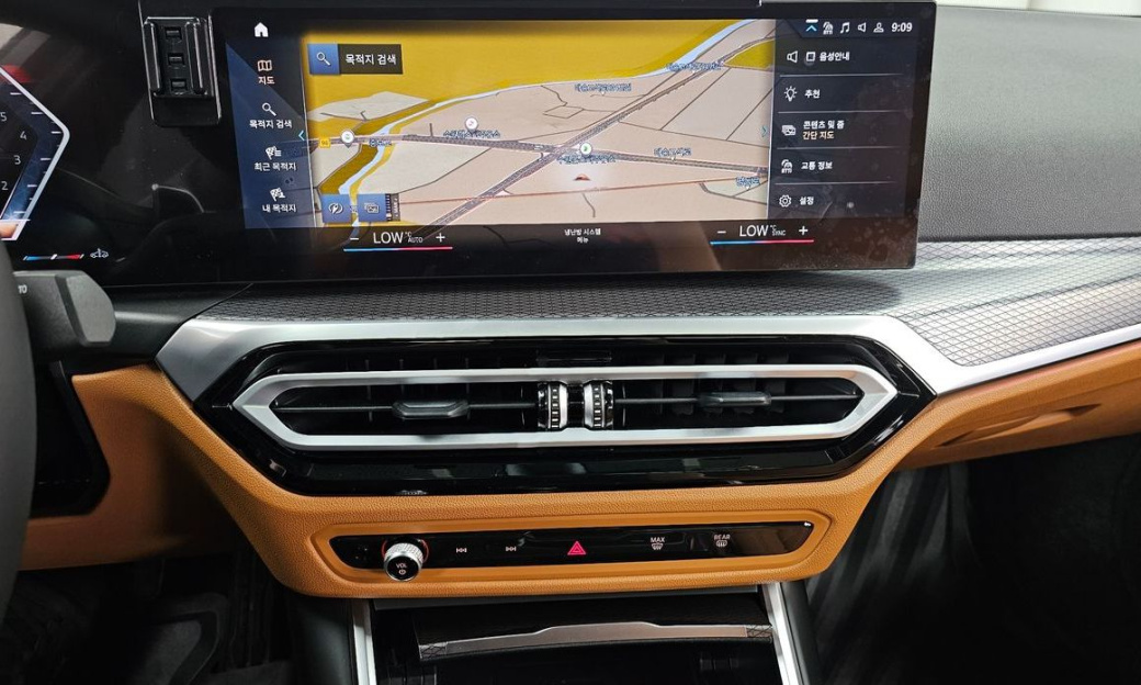 BMW 3-Series 320i M Sport, 2024