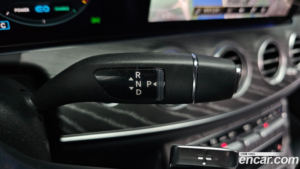 Mercedes-Benz E-Class E350 4MATIC AMG Line, 2021