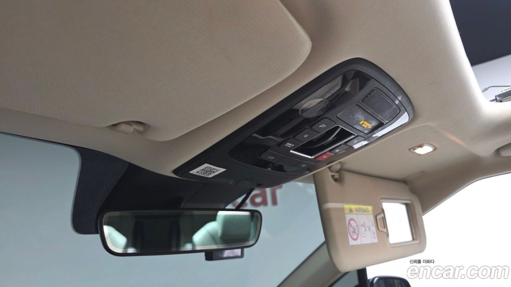 Kia Carnival 9-Seater Signature, 2022