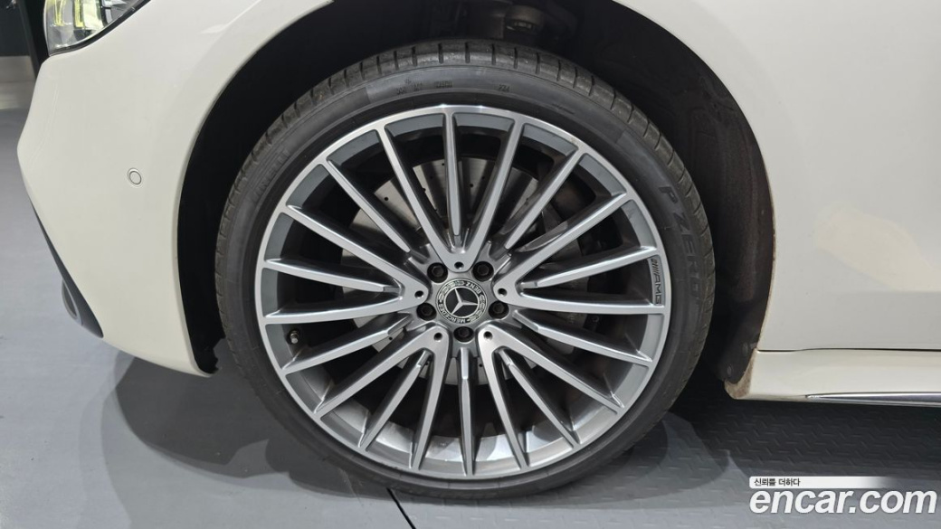 Mercedes-Benz S-Class S500L 4MATIC, 2023