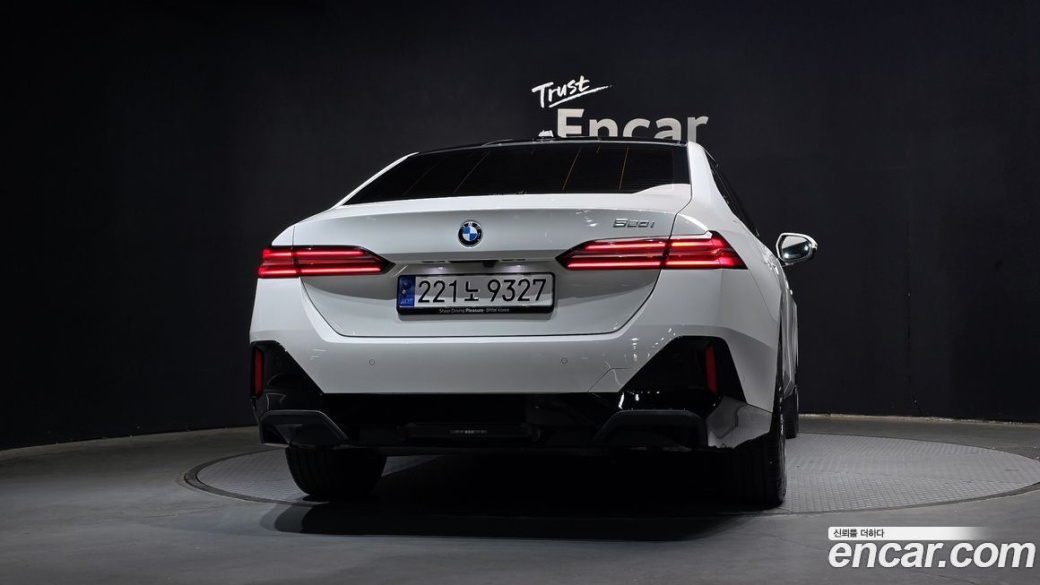 BMW 5-Series 520i M Sport, 2024