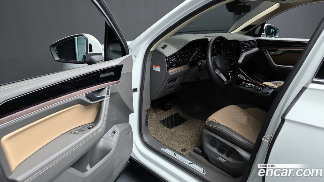 Volkswagen Touareg 3.0 TDI Prestige, 2024