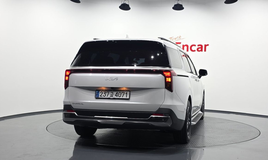 Kia Carnival 9-Seater Noblesse, 2024