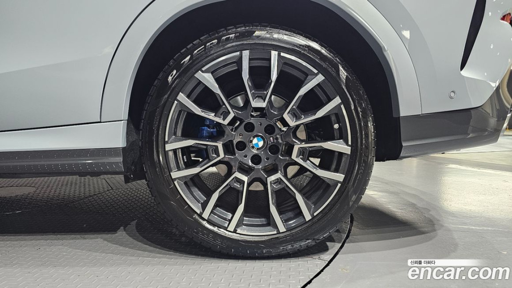 BMW X6 xDrive40i M Sport, 2025