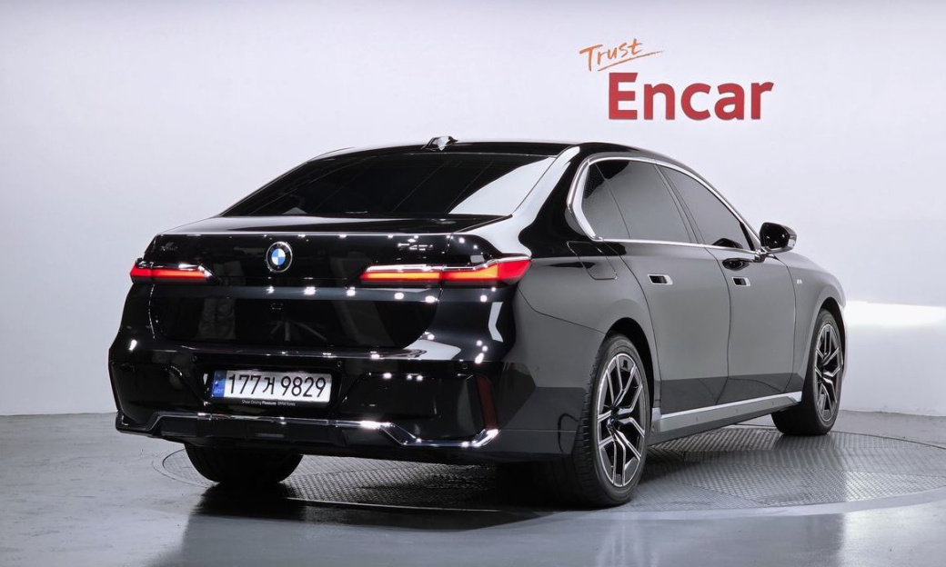 BMW 7-Series 740i xDrive M Sport, 2024