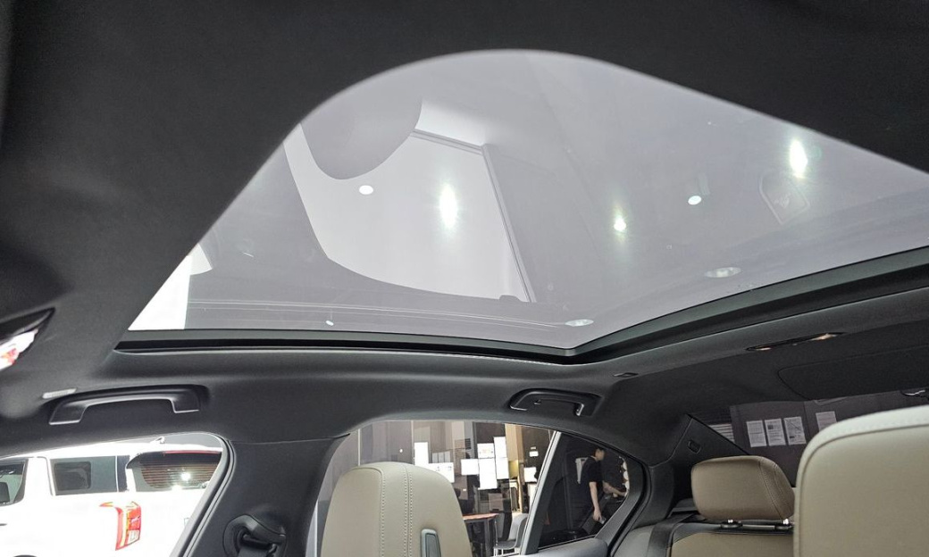 BMW 5-Series 520i M Sport, 2025