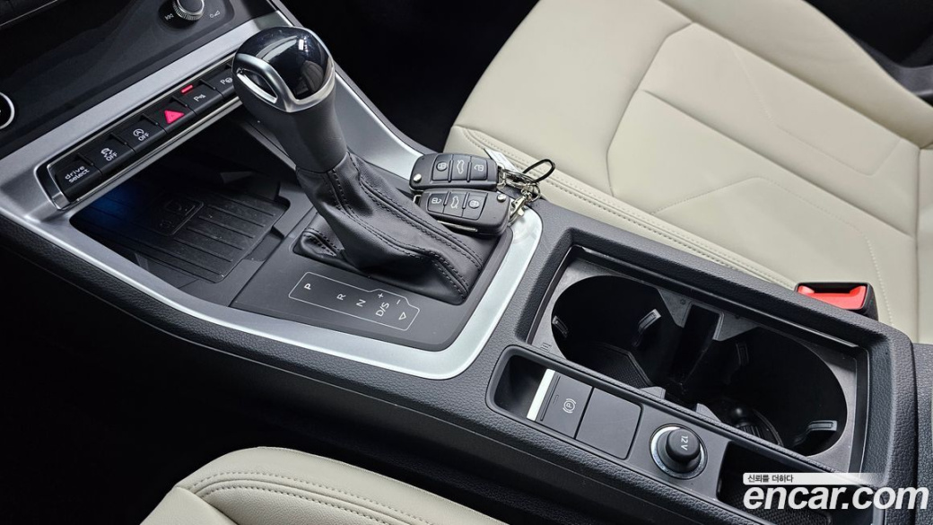 Audi Q3 40 TFSI Quattro Premium, 2025