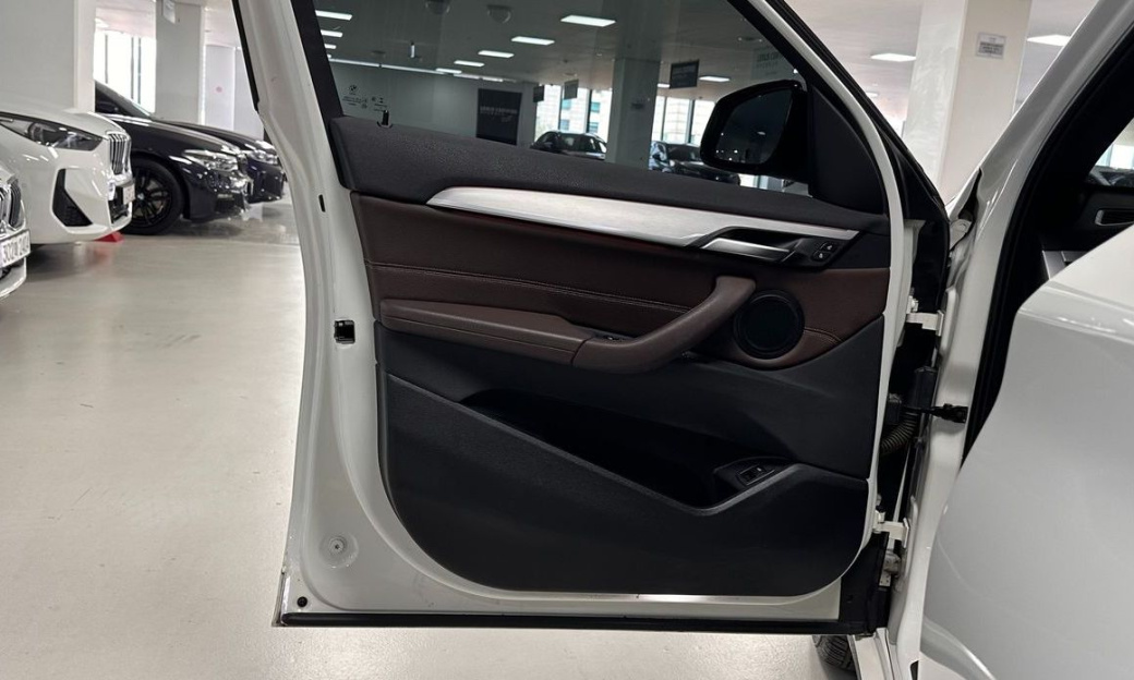 BMW X1 xDrive 20i M Sport, 2022