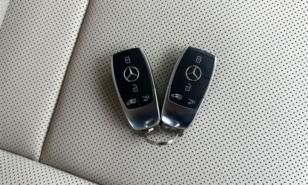 Mercedes-Benz V-Class V300 CDI, 2025