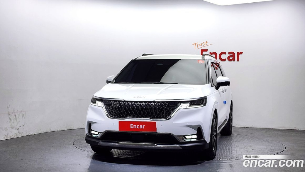 Kia Carnival 9-Seater Signature, 2023