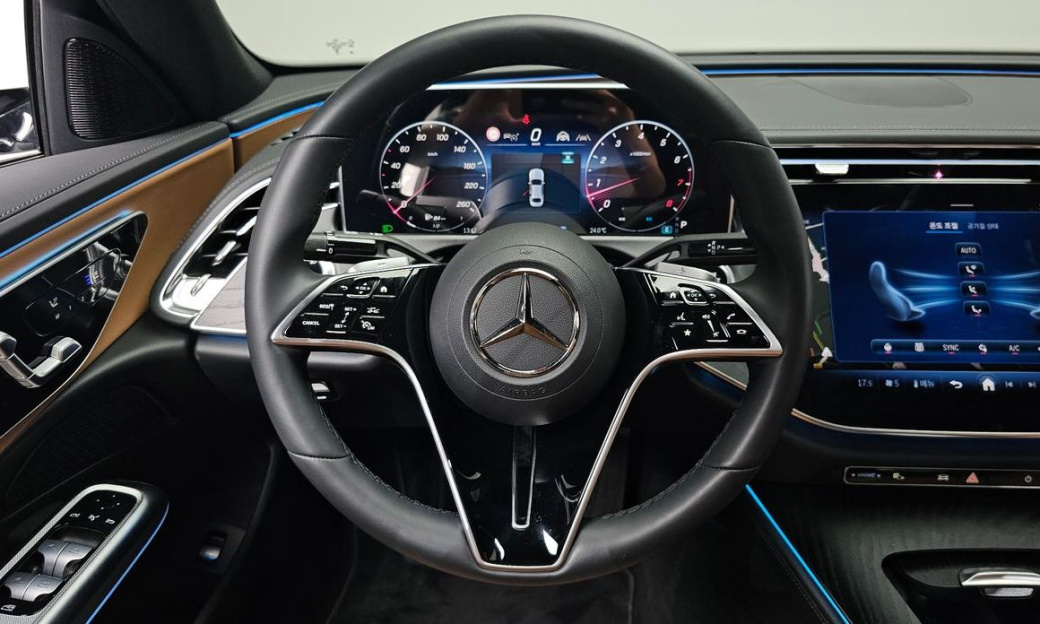 Mercedes-Benz E-Class E200 Avantgarde, 2024