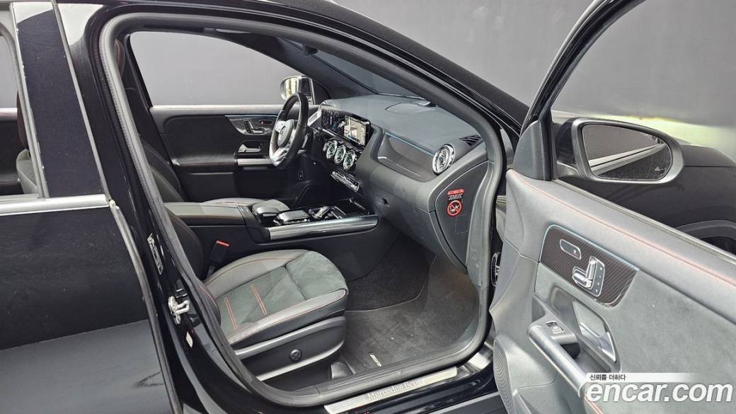 Mercedes-Benz GLA-Class GLA250 4MATIC, 2023
