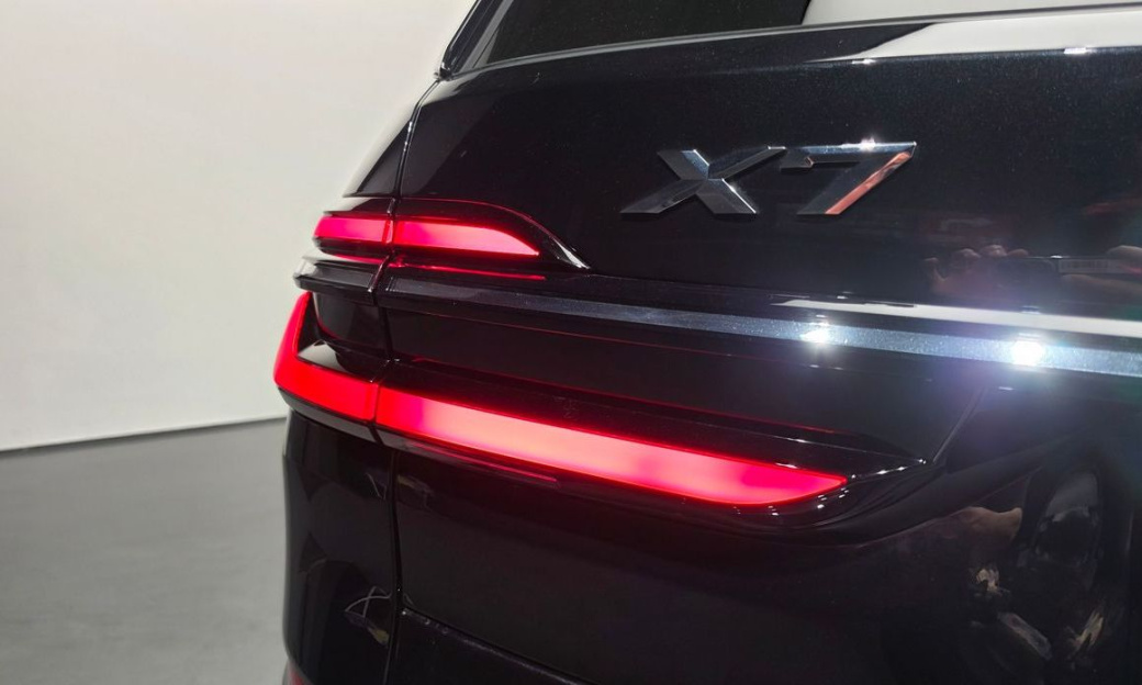 BMW X7 xDrive 40i M Sport 6STR, 2025