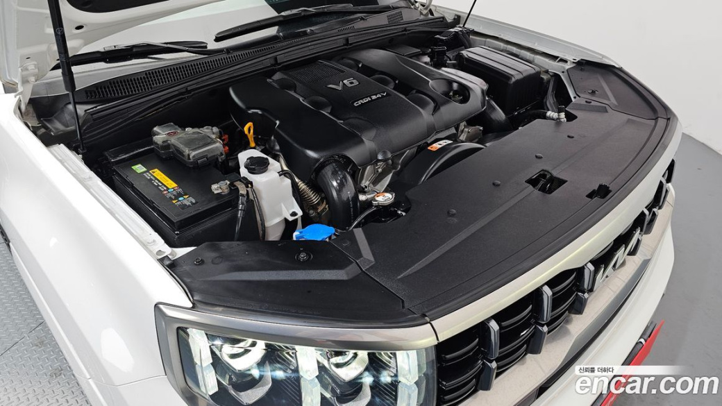 Kia Mohave Diesel 3.0 4WD 6-Seater, 2022