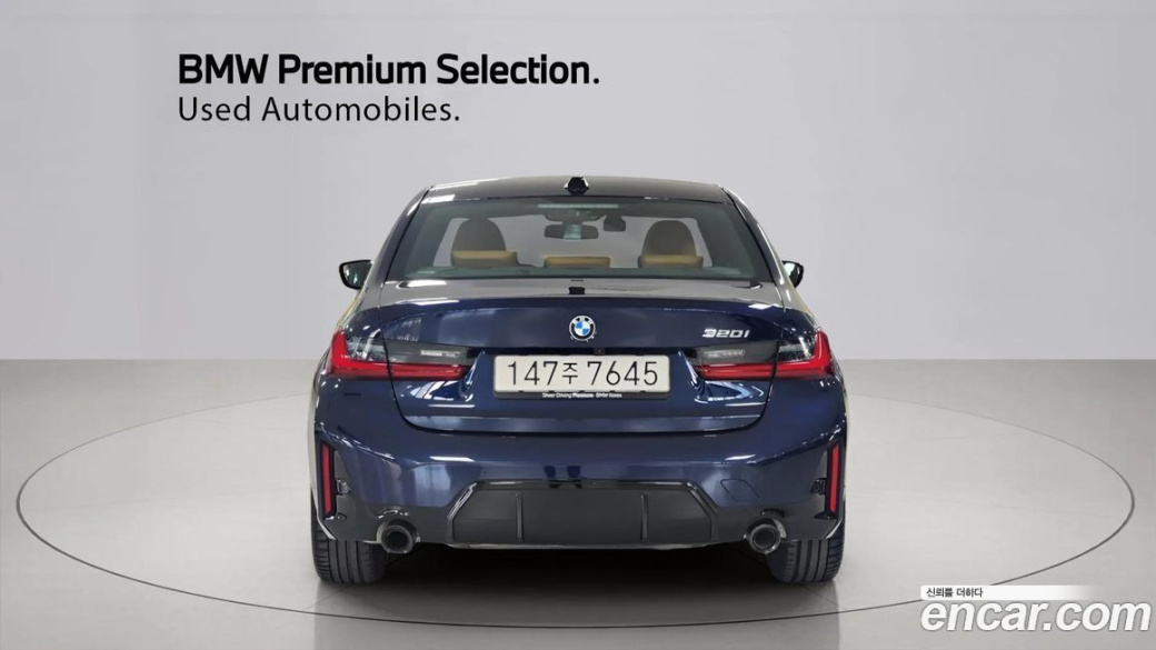 BMW 3-Series 320i M Sport, 2025