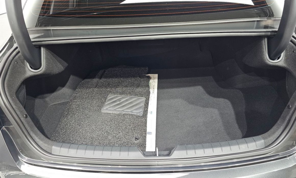 Kia K5 2.0, 2024
