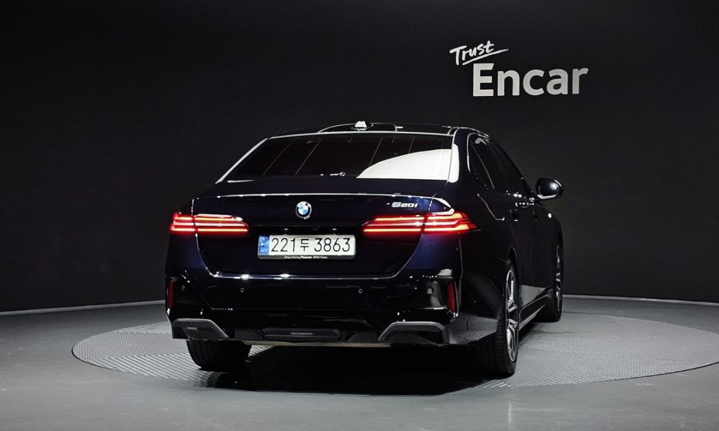 BMW 5-Series 520i M Sport, 2024