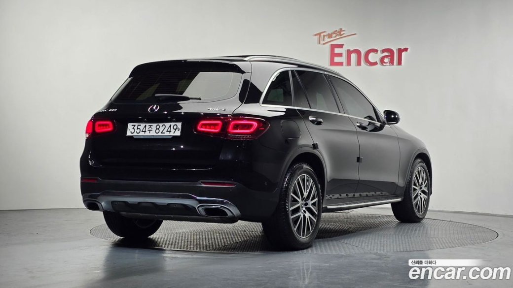 Mercedes-Benz GLC-Class GLC300 4MATIC Premium, 2021
