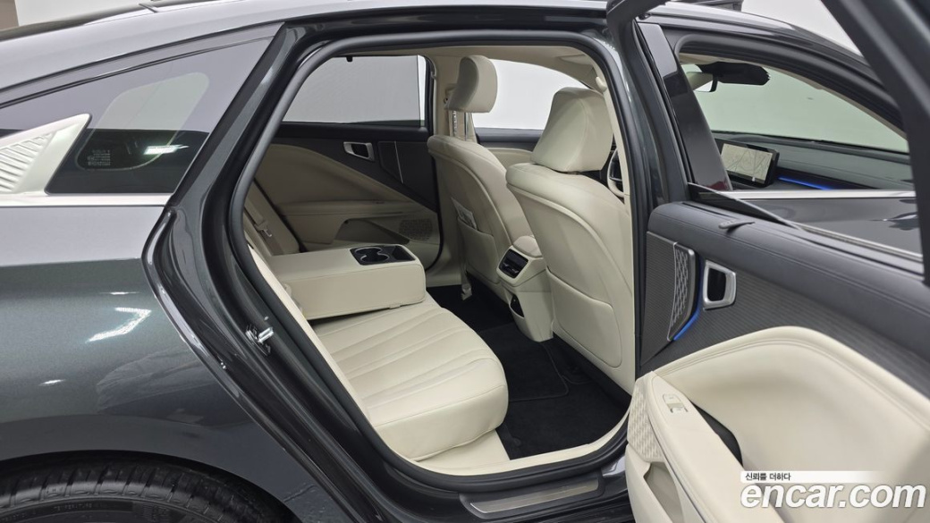 Kia K8 2.5 Gasoline 2WD, 2025
