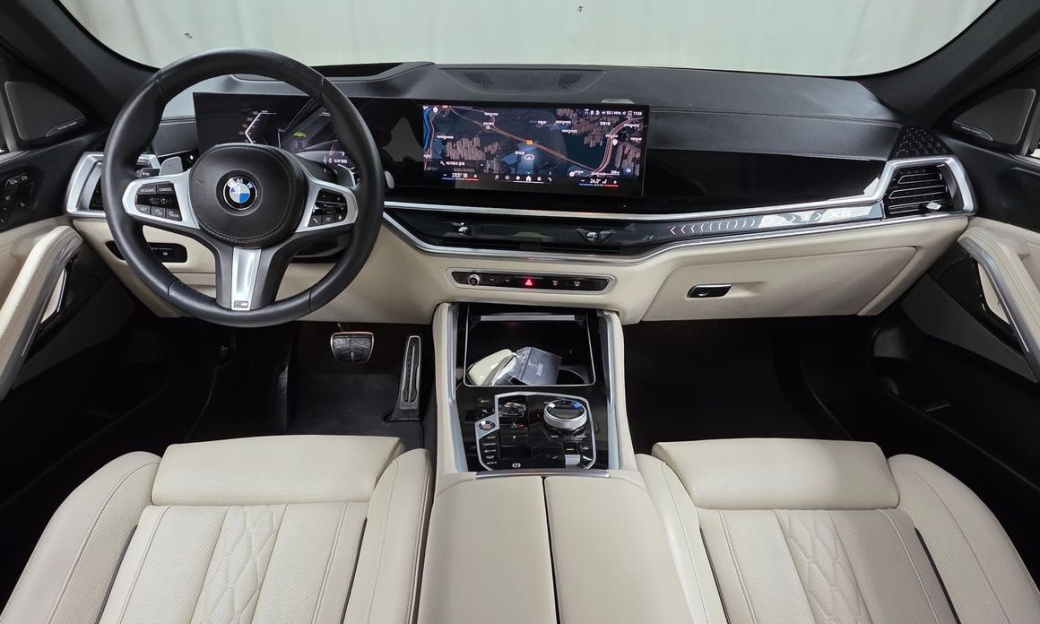 BMW X6 xDrive40i M Sport, 2025