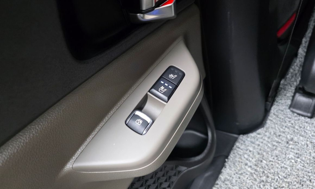 Kia Carnival 9-Seater Noblesse, 2024
