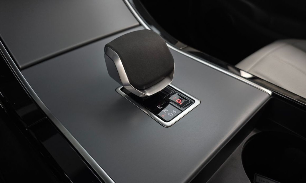 Land Rover Range Rover Evoque P250 S, 2025