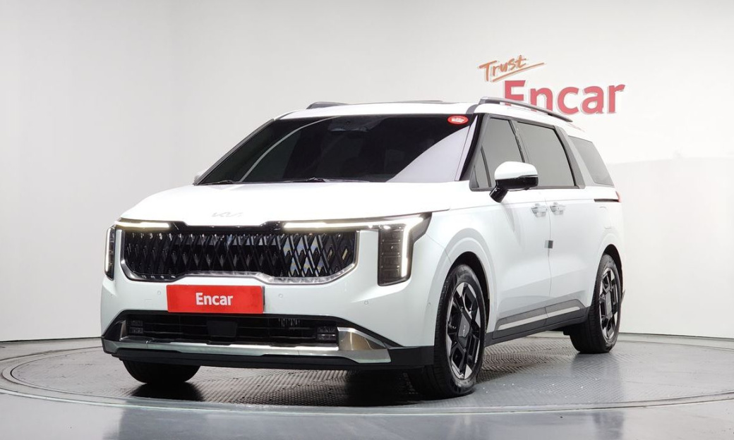 Kia Carnival 9-Seater Signature, 2025