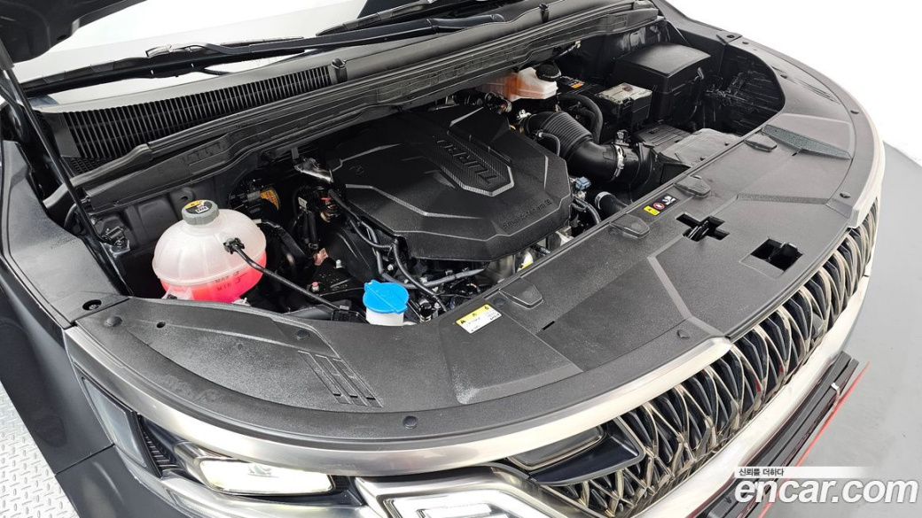 Kia Carnival 9-Seater Signature, 2023