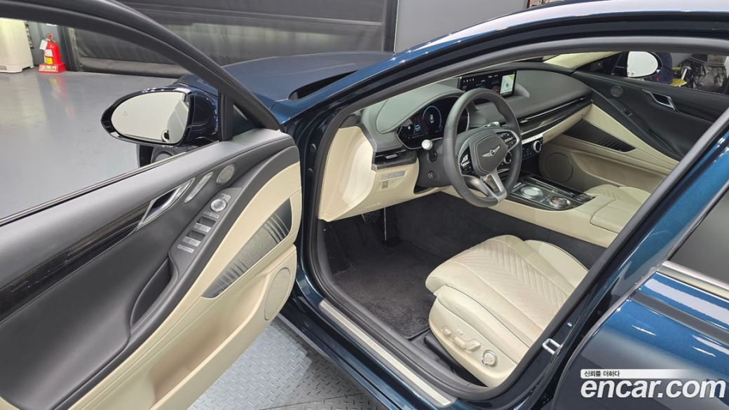 Genesis G80 Gasoline 2.5 Turbo AWD, 2022