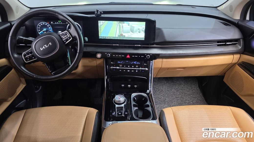 Kia Carnival 9-Seater Signature, 2023