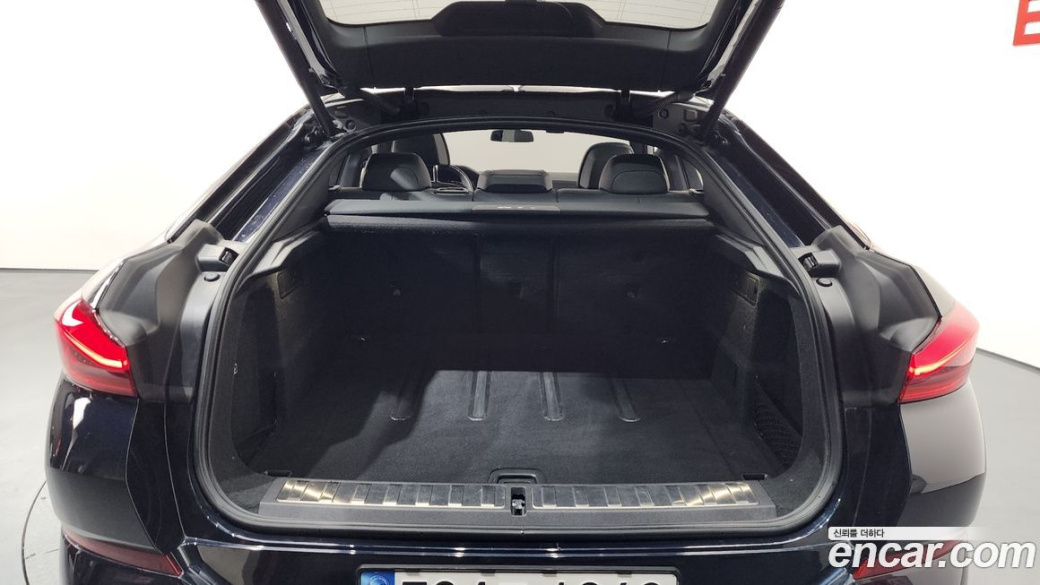BMW X6 xDrive40i M Sport, 2022