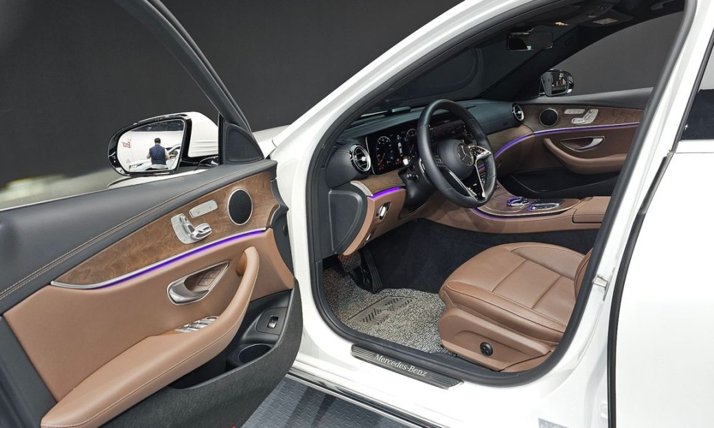 Mercedes-Benz E-Class E250 Exclusive, 2023