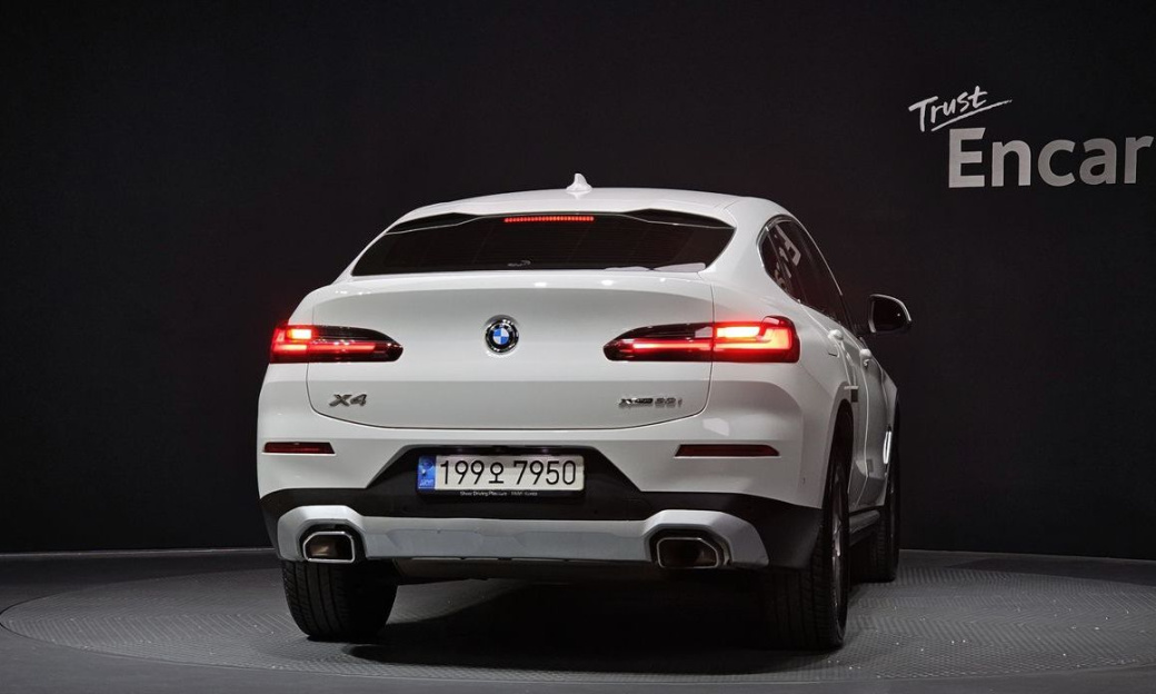 BMW X4 xDrive20i xLine, 2023