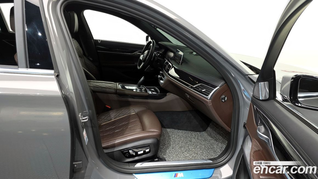 BMW 7-Series 740i M Sport, 2022