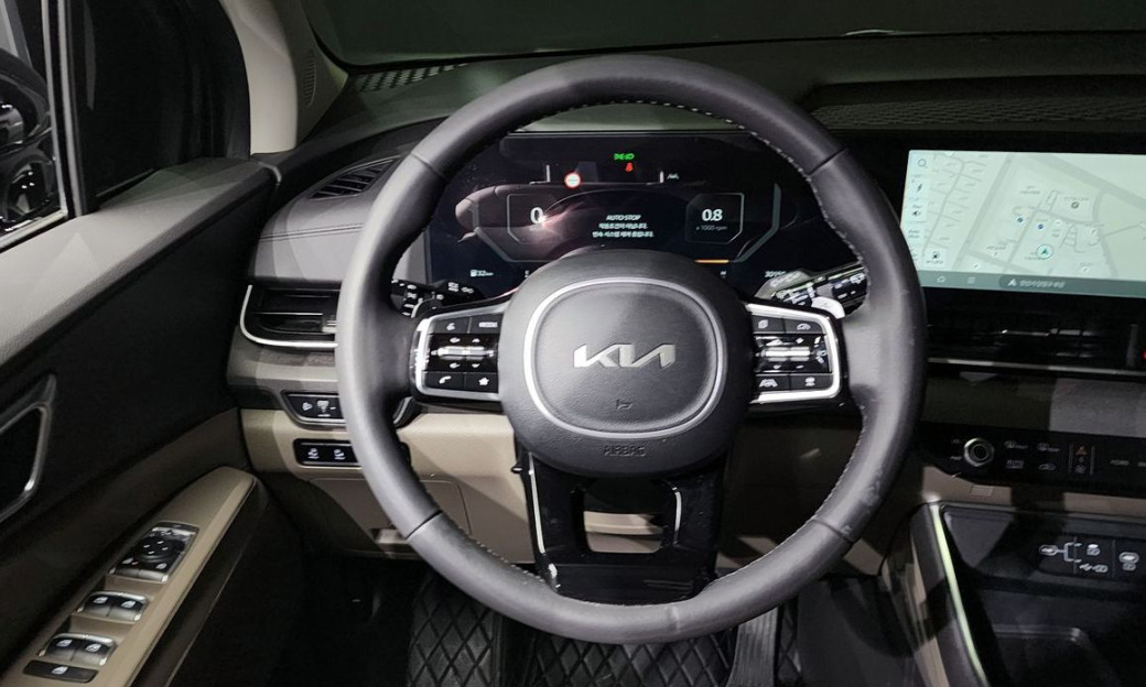 Kia Carnival 7-Seater Noblesse, 2024