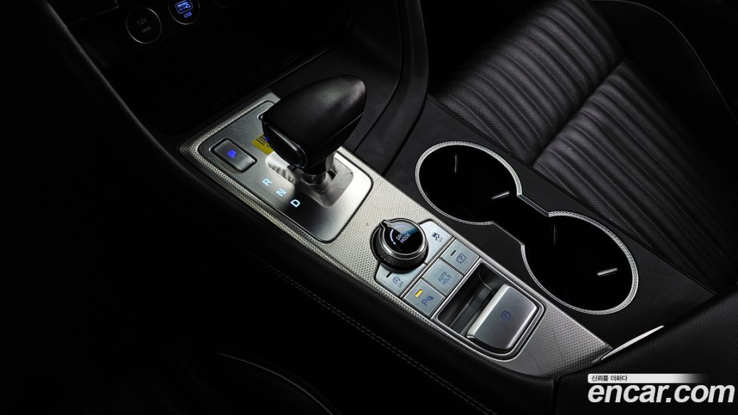 Genesis G70 Gasoline 2.5T 4WD, 2024