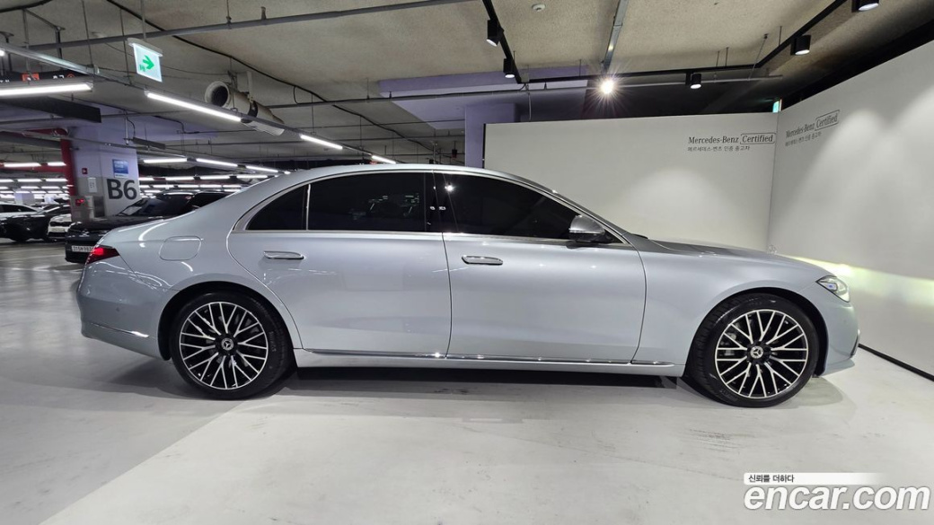 Mercedes-Benz S-Class S580L 4MATIC, 2025