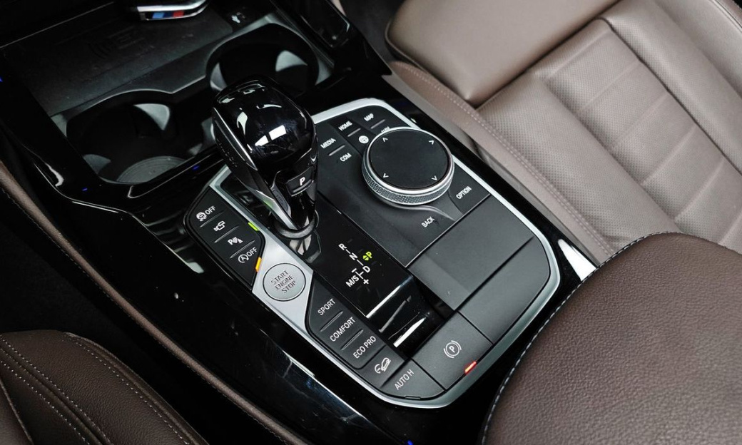 BMW X4 xDrive M40i, 2025
