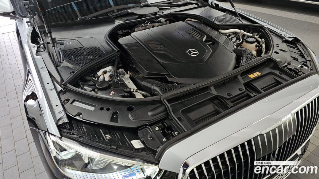 Mercedes-Benz S-Class Maybach S580 4MATIC, 2024