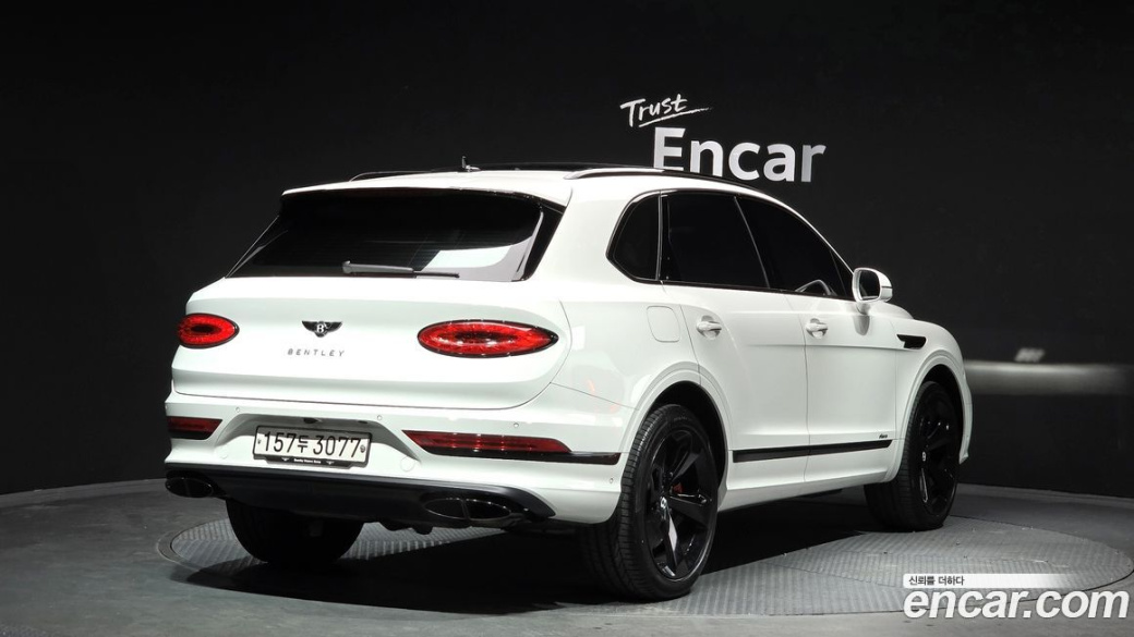 Bentley Bentayga 4.0 V8 Azure, 2023
