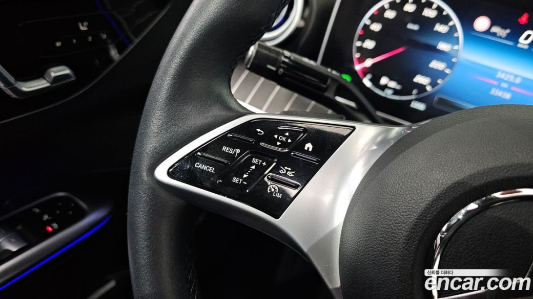 Mercedes-Benz C-Class C300 4MATIC Avantgarde, 2023