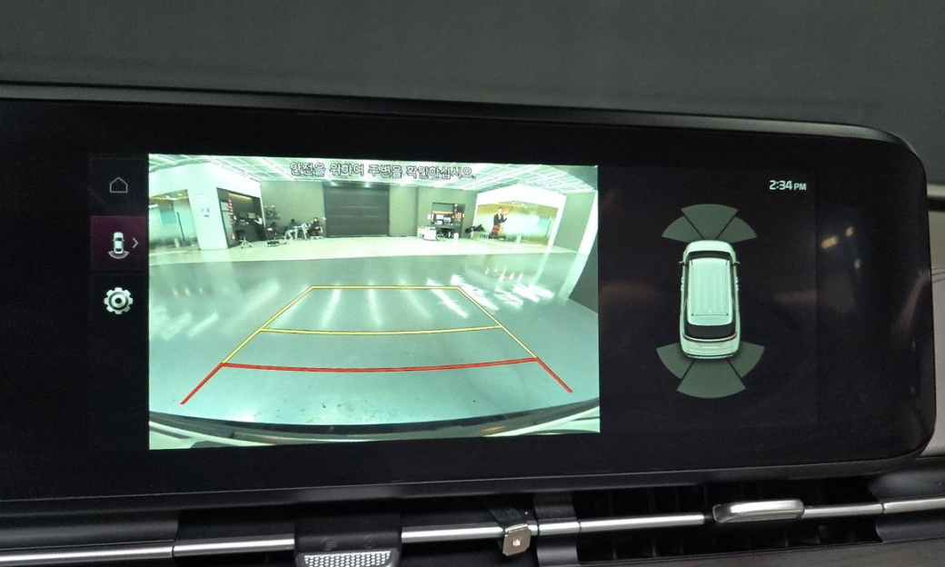 Kia Carnival 9-Seater Signature, 2023