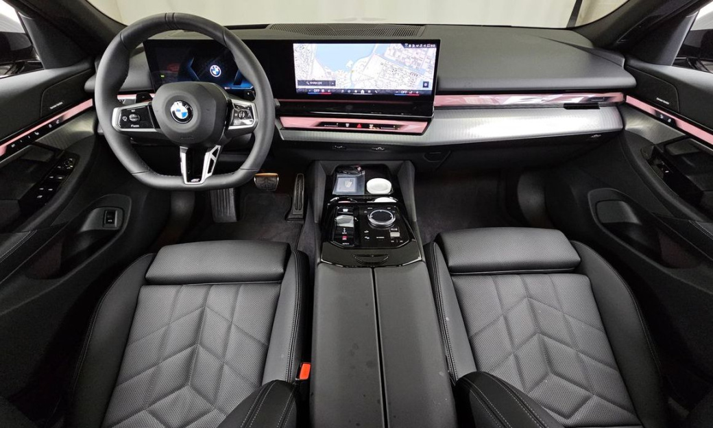 BMW 5-Series 520i M Sport, 2026