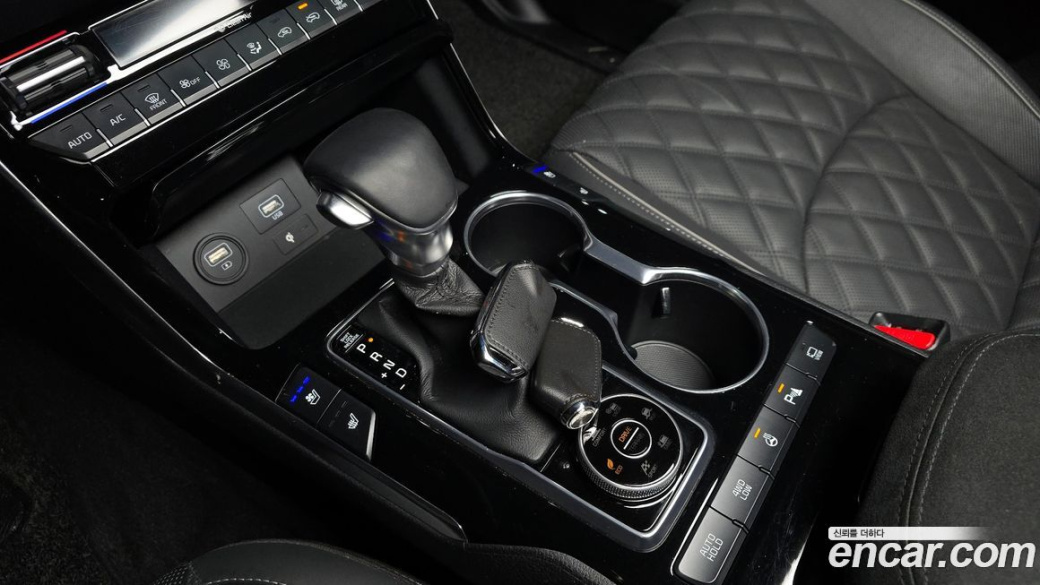 Kia Mohave Diesel 3.0 4WD 5-Seater, 2022