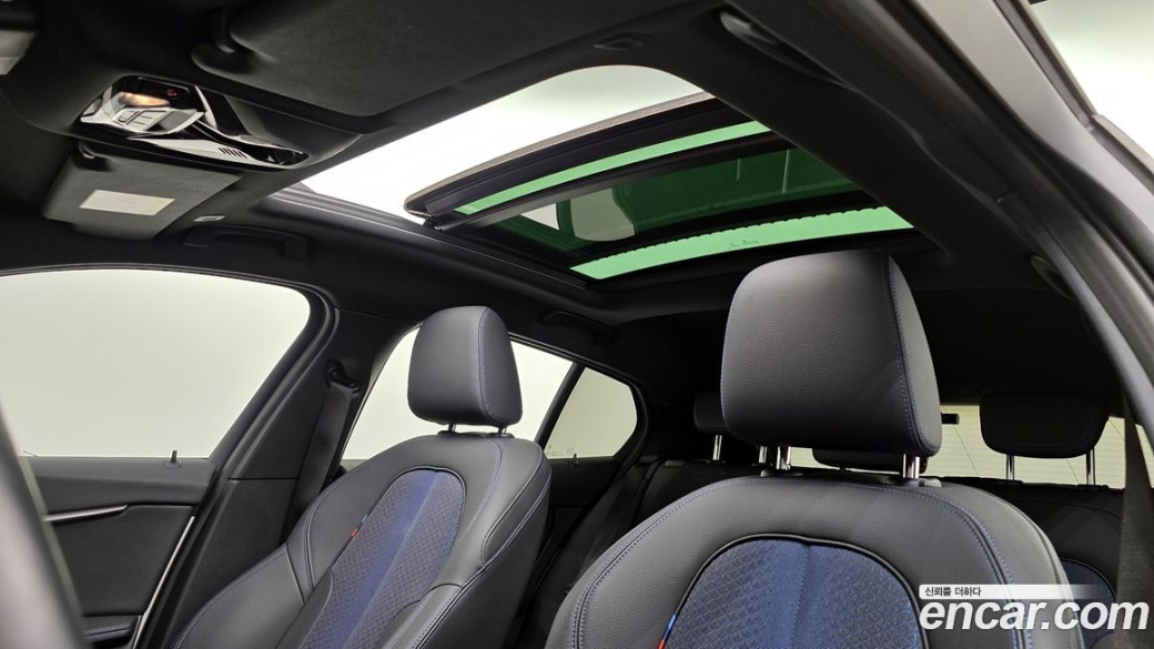 BMW 1-Series 120i M Sports, 2023